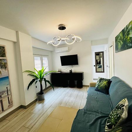 Apartamento Fabrynne Beach Málaga Eksteriør billede