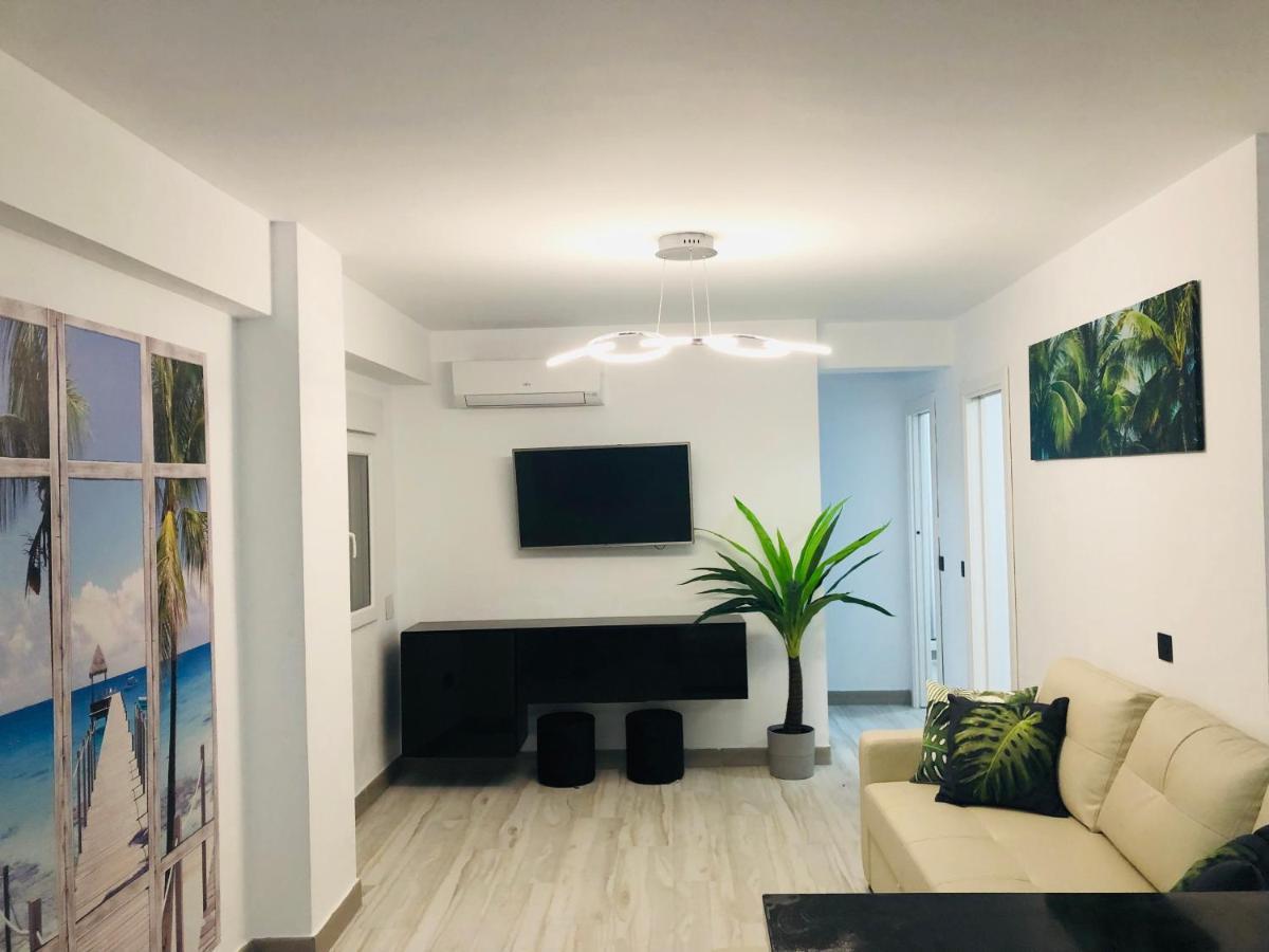 Apartamento Fabrynne Beach Málaga Eksteriør billede