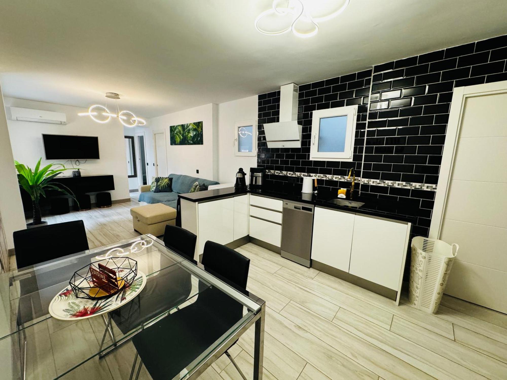 Apartamento Fabrynne Beach Málaga Eksteriør billede