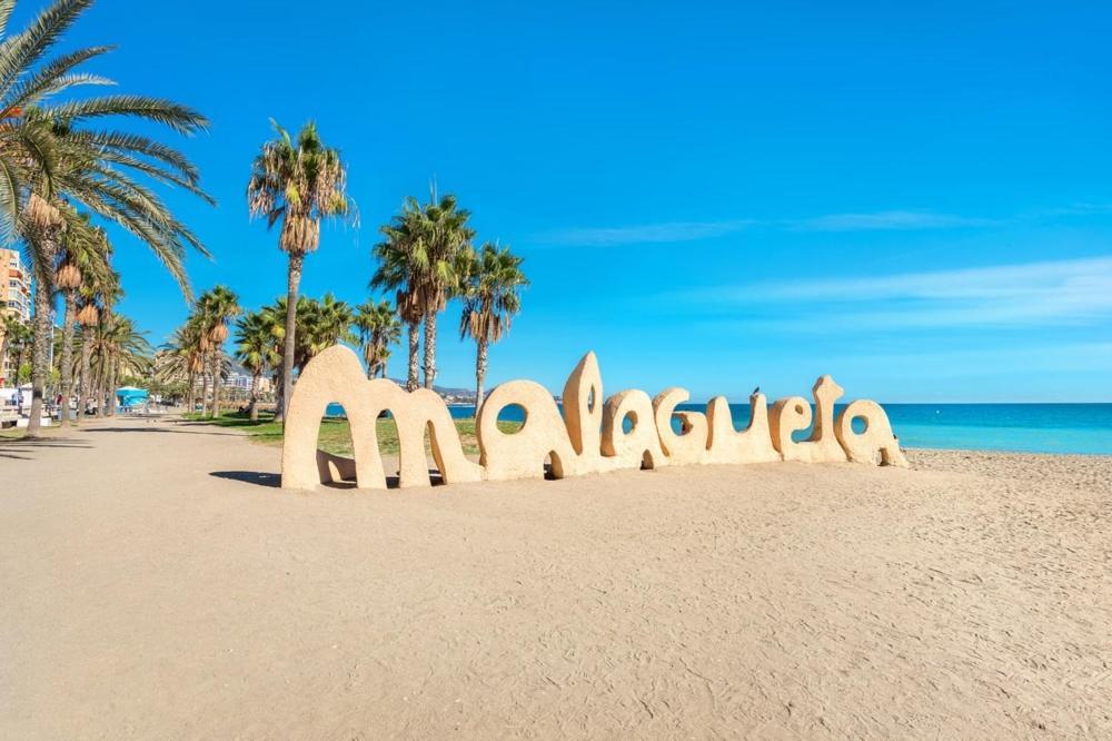 Apartamento Fabrynne Beach Málaga Eksteriør billede